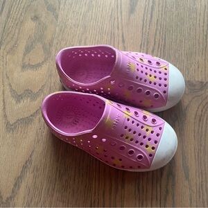 Native Slip-On Shoes with Yellow Star Accents Size C6